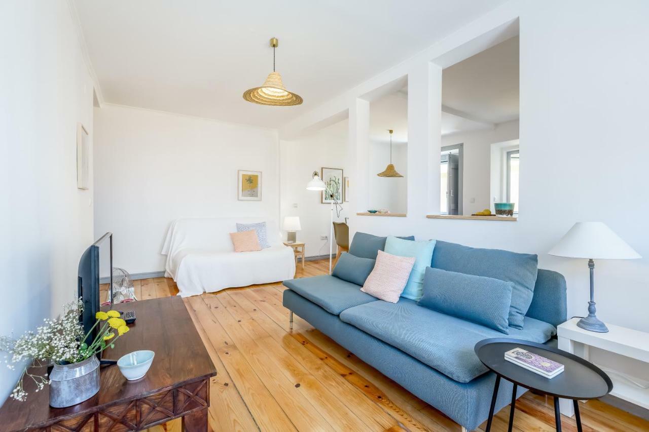 Alfama, Bright And Spacious With Private Terrace, By Timecooler Лісабон Екстер'єр фото