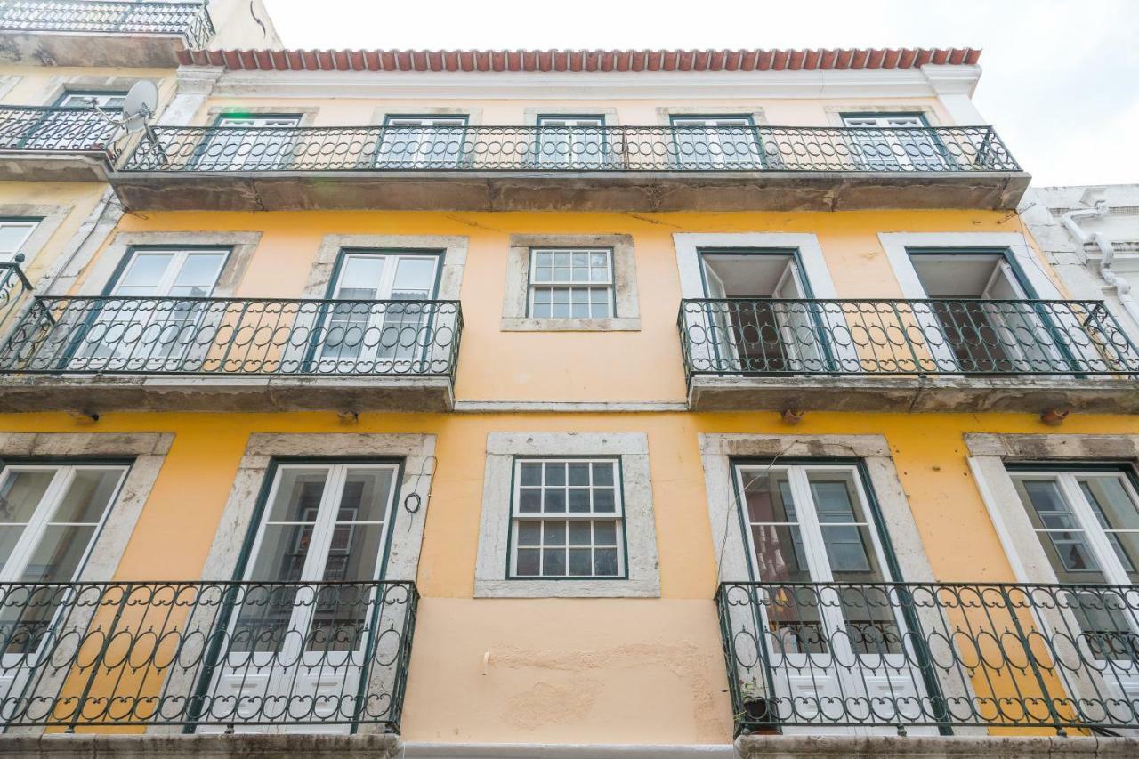 Alfama, Bright And Spacious With Private Terrace, By Timecooler Лісабон Екстер'єр фото