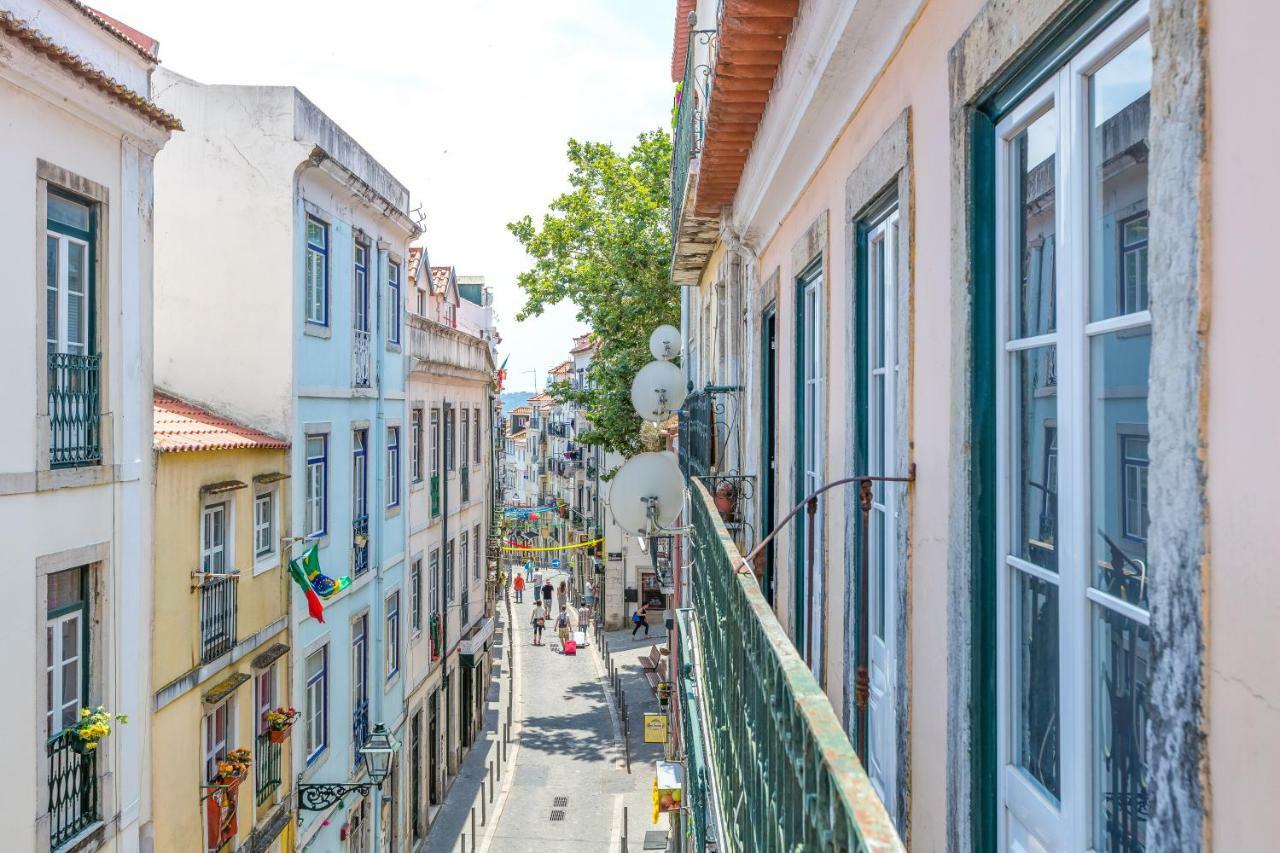 Alfama, Bright And Spacious With Private Terrace, By Timecooler Лісабон Екстер'єр фото